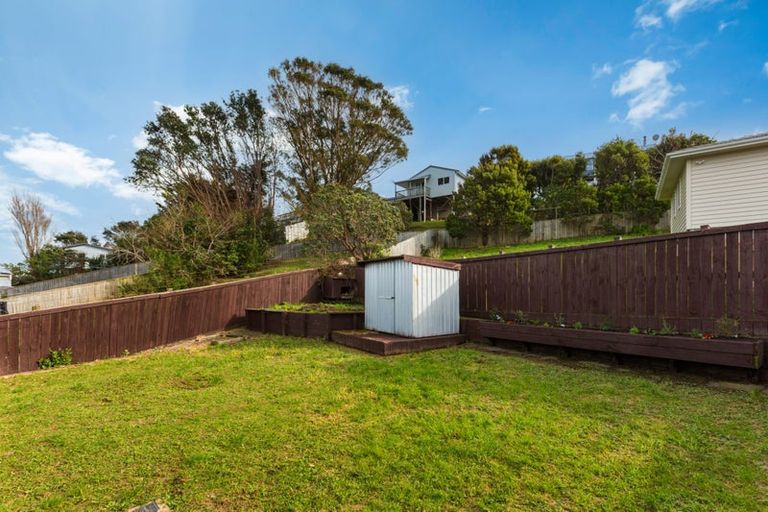 Photo of property in 13 Sombrero View, Ascot Park, Porirua, 5024
