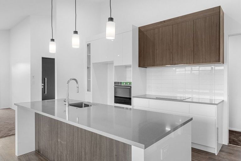 Photo of property in 3 Nicholson Road, Clareville, Carterton, 5791