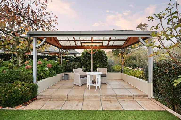 Photo of property in 4 Le Quesnoy Place, Cambridge, 3434