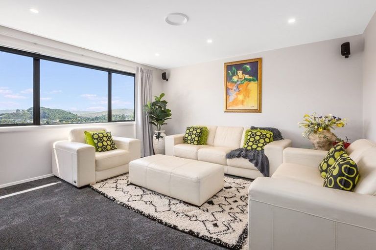 Photo of property in 1 Wheelhouse Lane, Whitby, Porirua, 5024