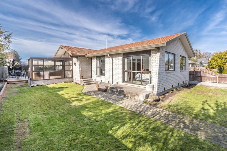 Photo of property in 11 Nyoli Street, Northcote, Christchurch, 8052