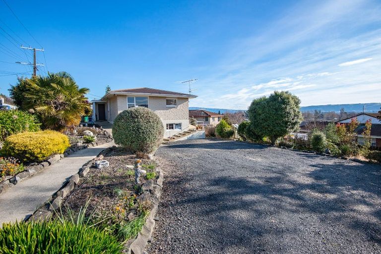 Photo of property in 37 Clyde Street, Kinmont Park, Mosgiel, 9024