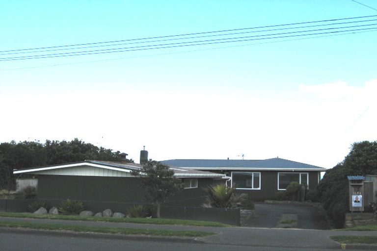 Photo of property in 115a Karaka Street, Castlecliff, Whanganui, 4501