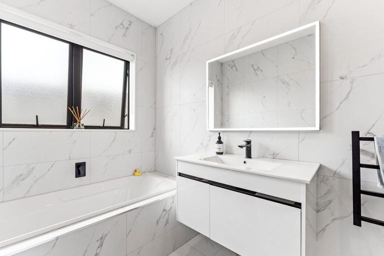 Photo of property in 124 Parkview Drive, Gulf Harbour, Whangaparaoa, 0930