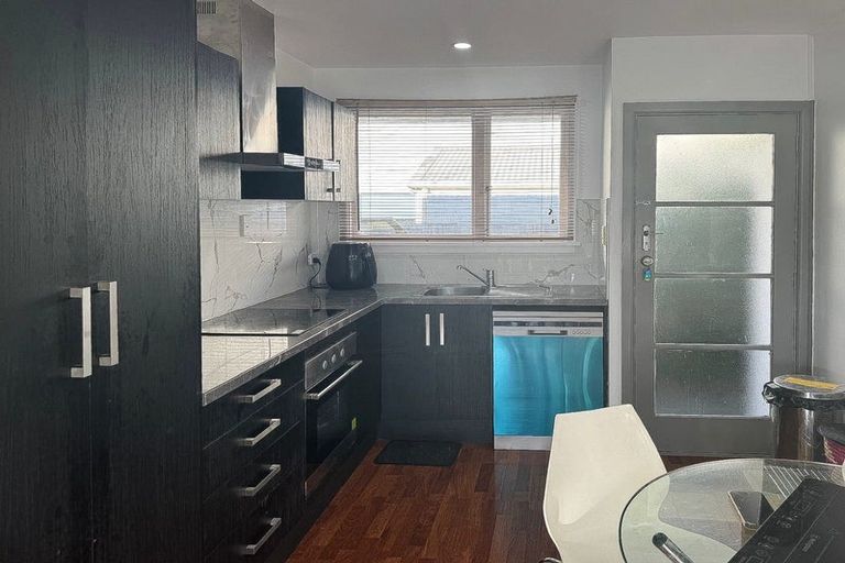 Photo of property in 3/22 Burdale Street, Riccarton, Christchurch, 8011