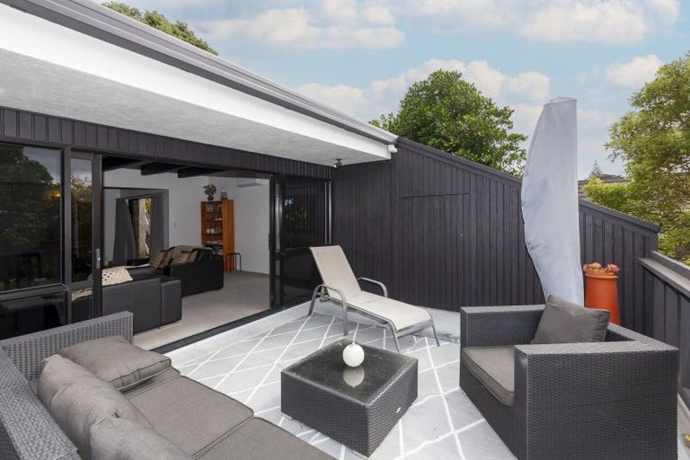 Photo of property in 20 Tiromoana Road, Raumati South, Paraparaumu, 5032