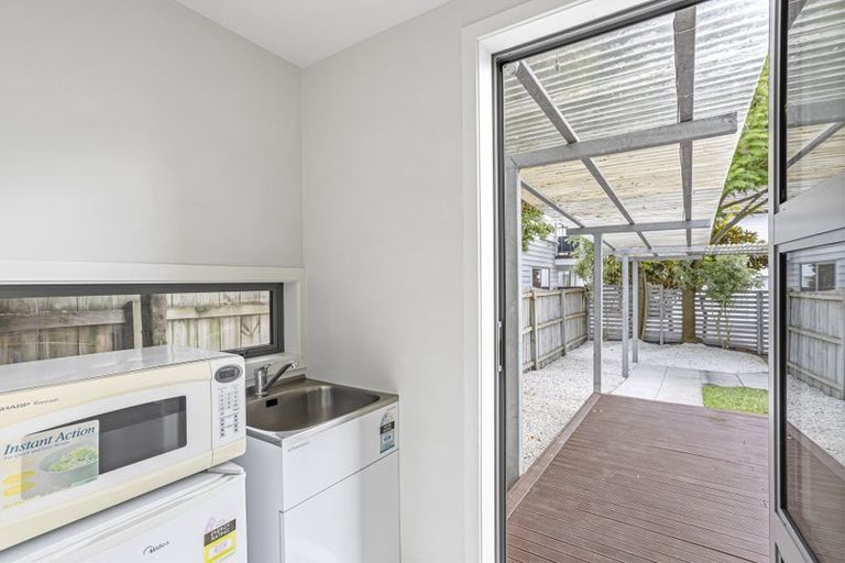 Photo of property in 202 Porchester Road, Takanini, 2112