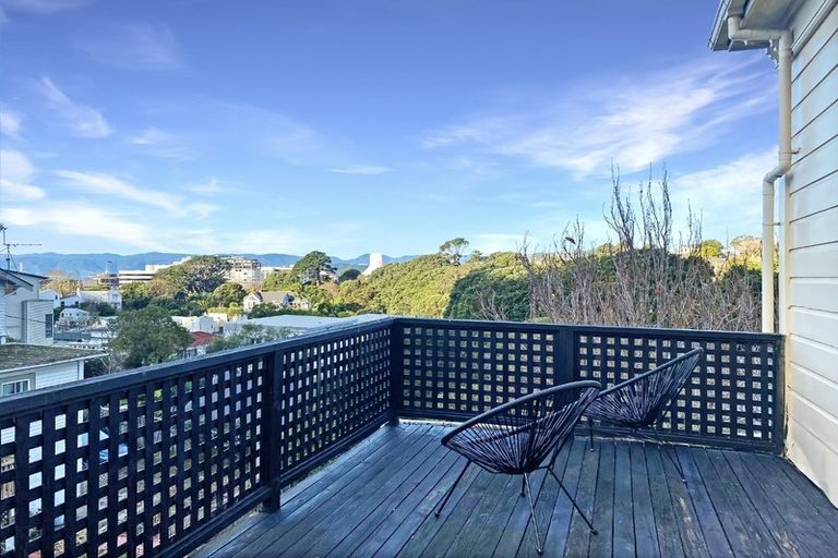 Photo of property in 16 Saint Mary Street, Thorndon, Wellington, 6011