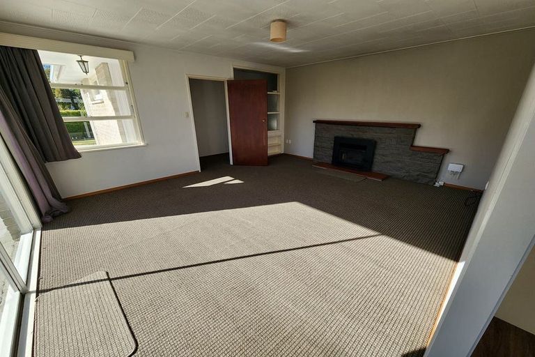 Photo of property in 23 Lipscombe Crescent, Havelock North, 4130