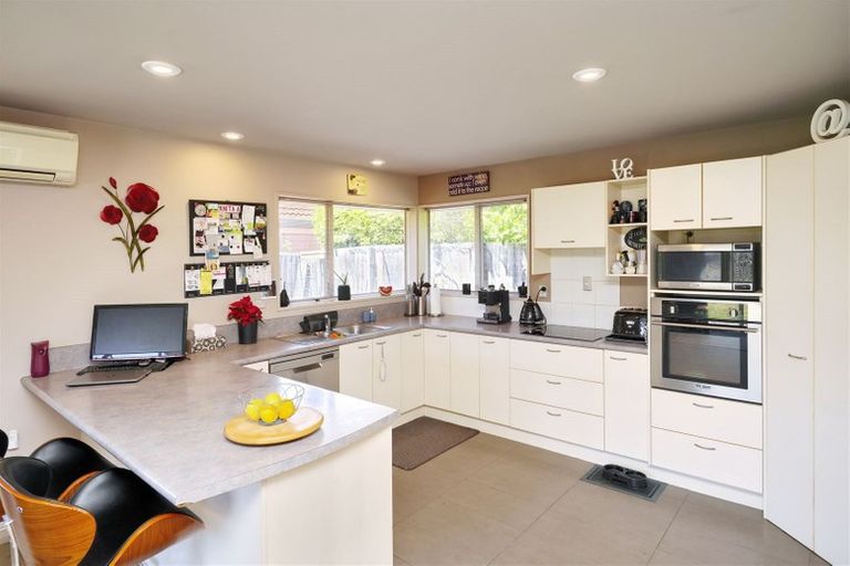 Photo of property in 34 Shenley Drive, Belfast, Christchurch, 8051