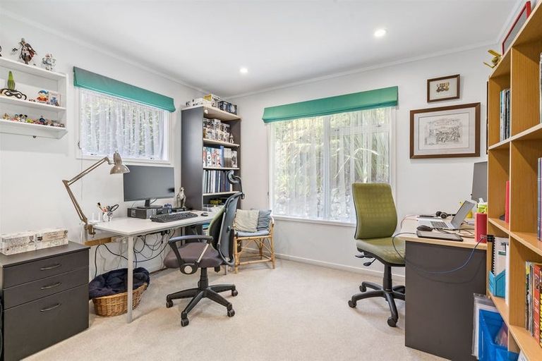 Photo of property in 23a Aberdeen Road, Castor Bay, Auckland, 0620