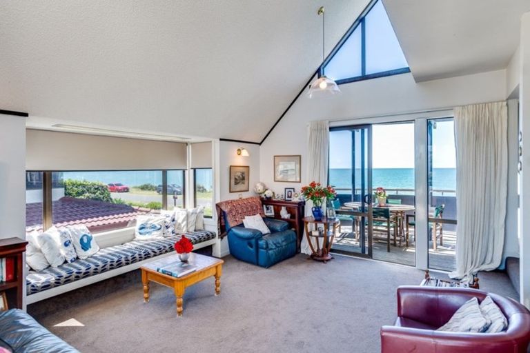 Photo of property in 129 North Shore Road, Eskdale, Napier, 4182