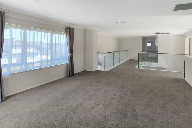 Photo of property in 9 Moko Lane, Greenhithe, Auckland, 0632