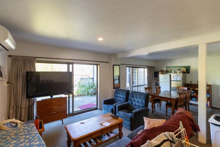 Photo of property in 6a Williams Street, Sunshine Bay, Queenstown, 9300