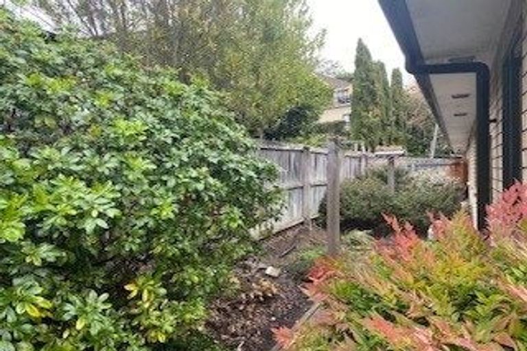 Photo of property in 2/9a Augusta Street, Redcliffs, Christchurch, 8081