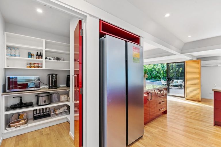 Photo of property in 2/143 Straven Road, Fendalton, Christchurch, 8014