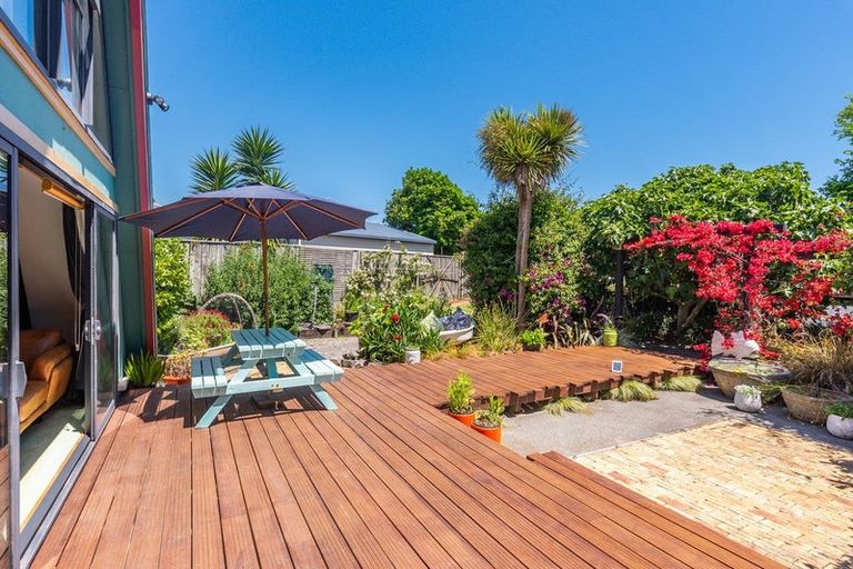 Photo of property in 10 Hastings Street, Waikanae Beach, Waikanae, 5036