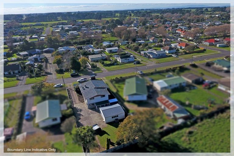 Photo of property in 30a Avenue Road, Foxton, 4814