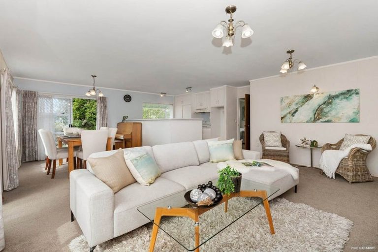 Photo of property in 1/106 Edinburgh Street, Pukekohe, 2120