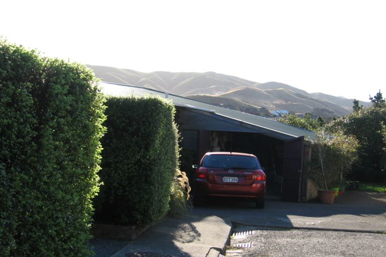 Photo of property in 8 Otonga Way, Churton Park, Wellington, 6037