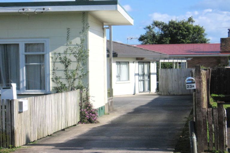 Photo of property in 2/23 Churchill Avenue, Manurewa, Auckland, 2102