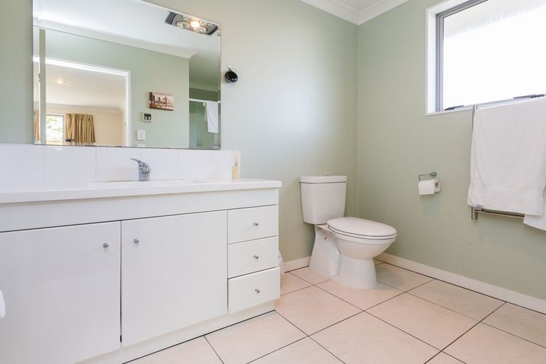 Photo of property in 651a Featherston Street, Roslyn, Palmerston North, 4414