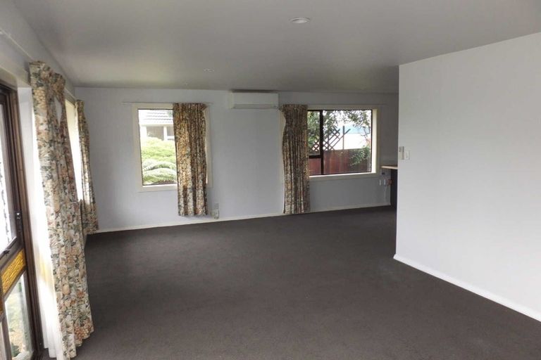 Photo of property in 17 Mclellan Place, Ilam, Christchurch, 8041