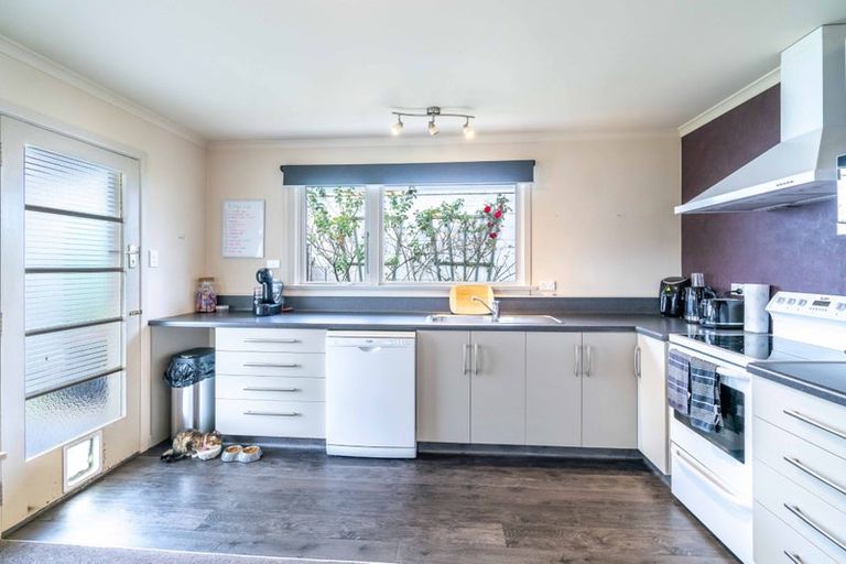 Photo of property in 52 Lowe Street, Avenal, Invercargill, 9810