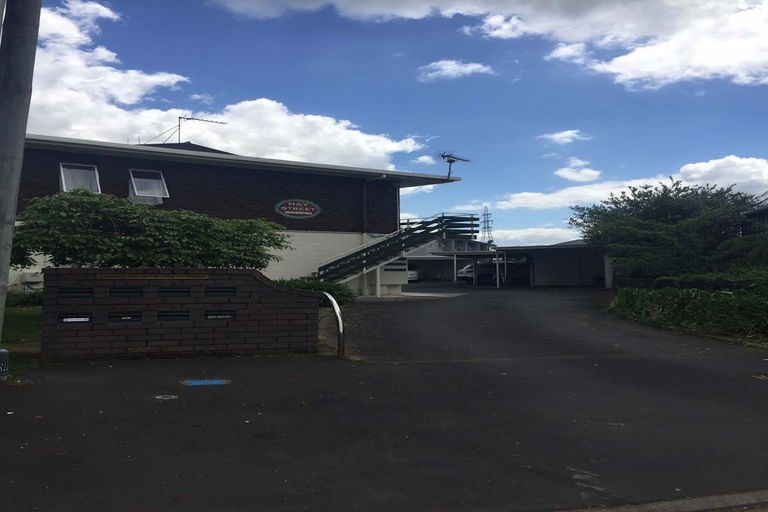 Photo of property in 1/4 May Street, Hamilton East, Hamilton, 3216