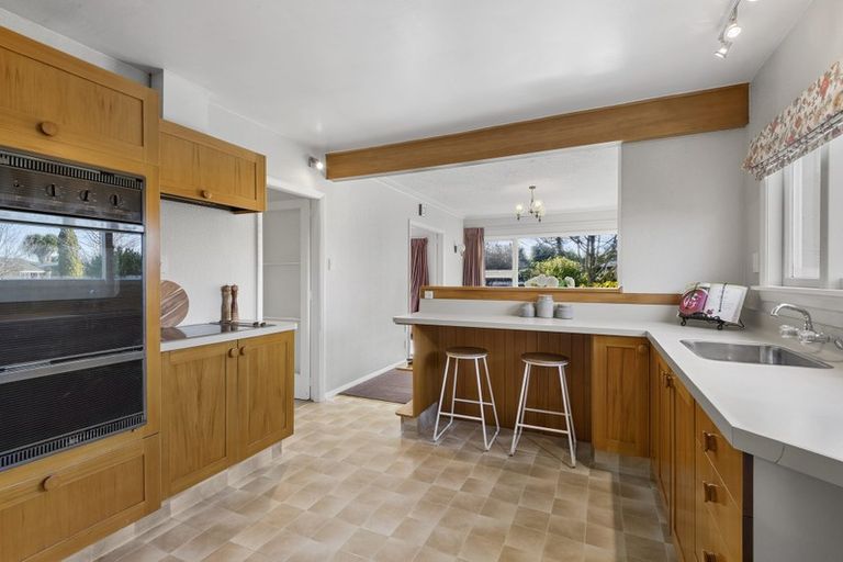 Photo of property in 2 Seagrave Place, Ilam, Christchurch, 8041