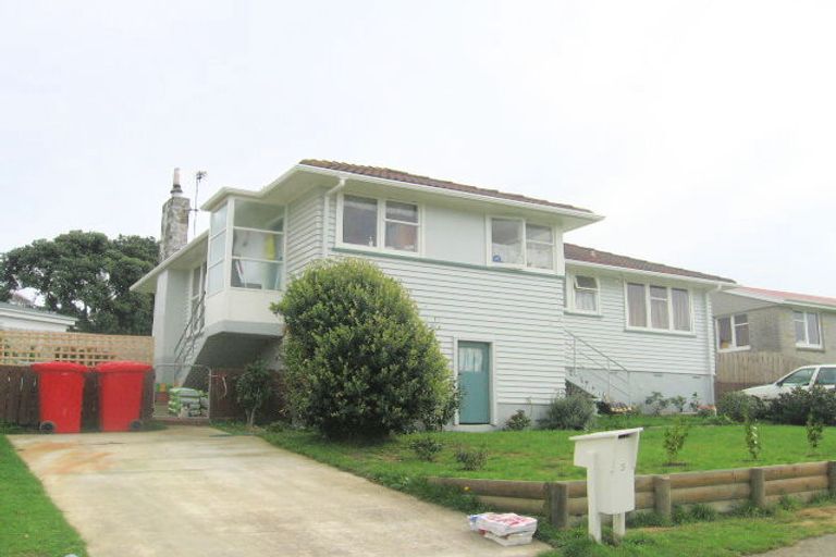 Photo of property in 3 Caduceus Place, Ascot Park, Porirua, 5024