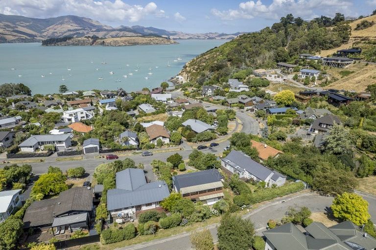Photo of property in 18 Bayview Place, Cass Bay, Lyttelton, 8082