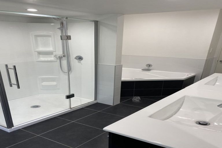 Photo of property in 11 Tortola Crescent, Grenada Village, Wellington, 6037