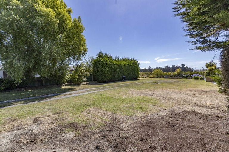 Photo of property in 427 Kainga Road, Brooklands, Christchurch, 8083