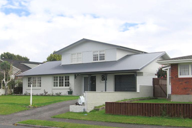 Photo of property in 29 Whitaker Street, Otumoetai, Tauranga, 3110