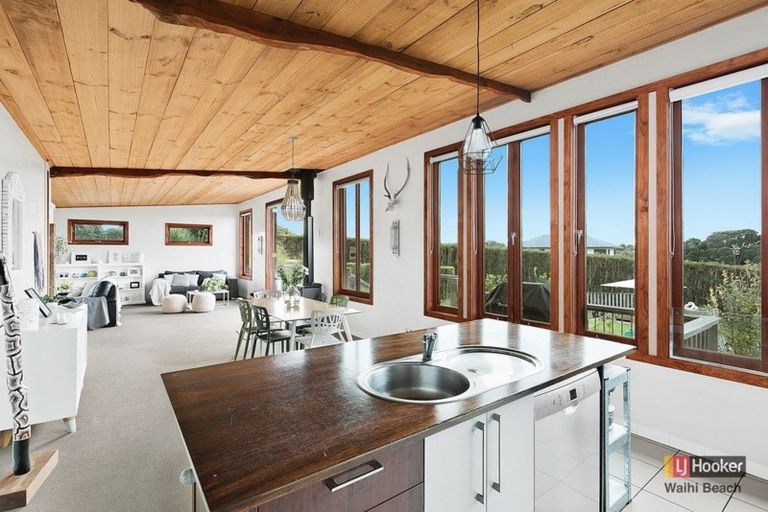 Photo of property in 66 Koutunui Road, Athenree, Katikati, 3177