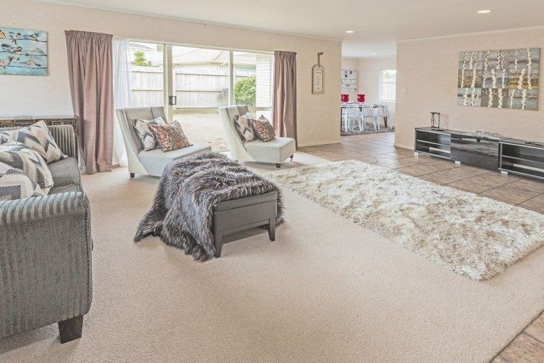 Photo of property in 1/18 Edendale Road, Somerville, Auckland, 2014