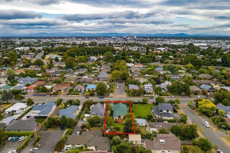 Photo of property in 96 Saint Martins Road, Saint Martins, Christchurch, 8022