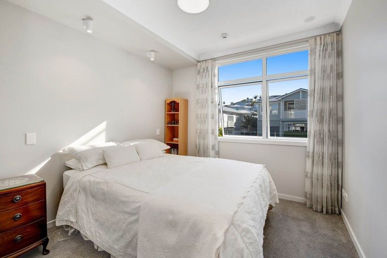 Photo of property in 88 Rewa Rewa Lane, Orewa, 0931