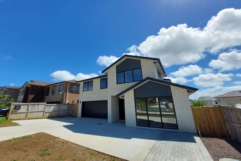 Photo of property in 15 Mcquoids Road, Flat Bush, Auckland, 2019