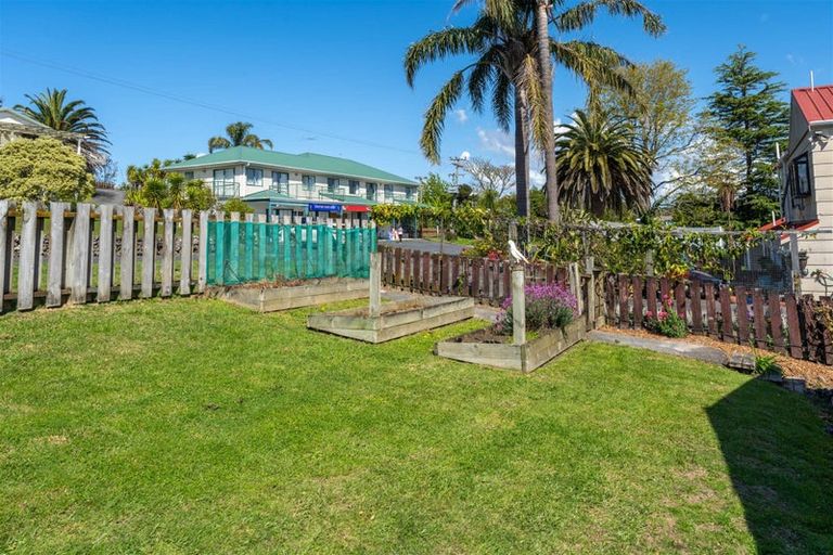 Photo of property in 8 Yorke Road, Haruru, 0204