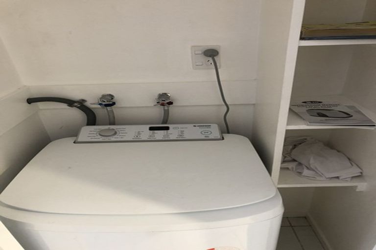 Photo of property in 1/71 Larsen Crescent, Tawa, Wellington, 5028