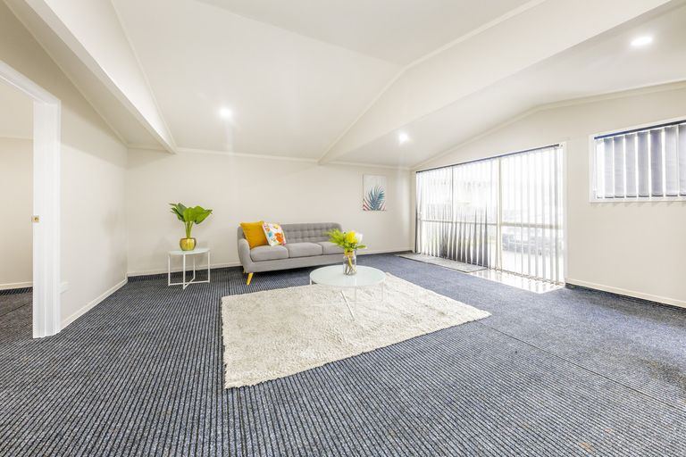 Photo of property in 11 Othello Drive, Clover Park, Auckland, 2023