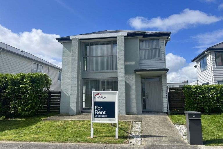 Photo of property in 15 Hakaro Way, Takanini, 2112
