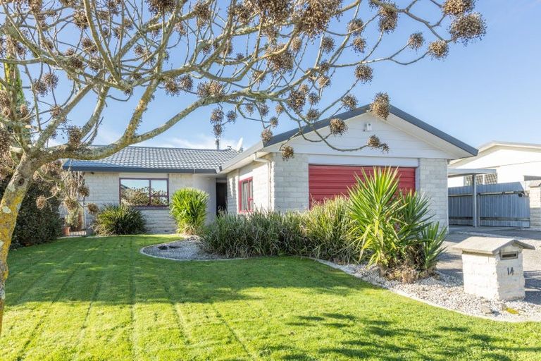 Photo of property in 14 Legorne Lane, Havelock North, 4130