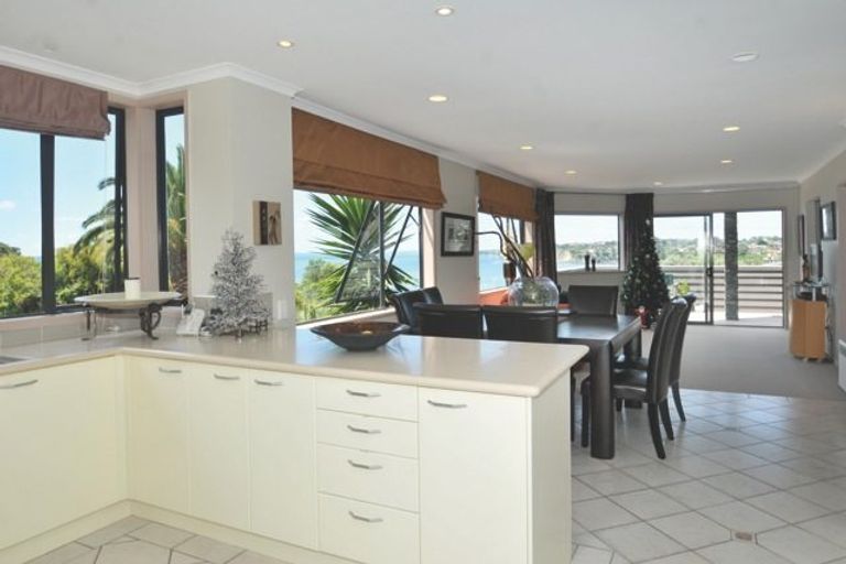 Photo of property in 5 Clifton Road, Browns Bay, Auckland, 0630
