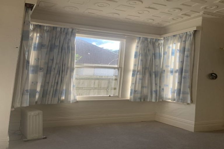 Photo of property in 186 Queen Street North, North Dunedin, Dunedin, 9016