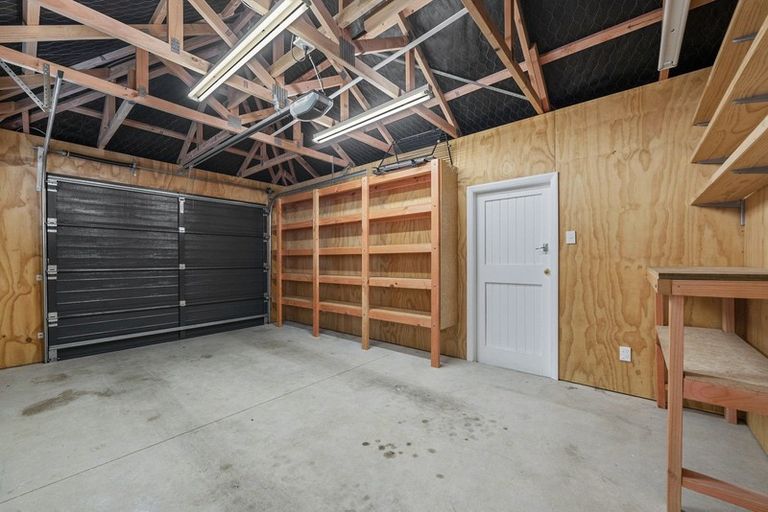 Photo of property in 10 Karaka Grove, Raumati Beach, Paraparaumu, 5032