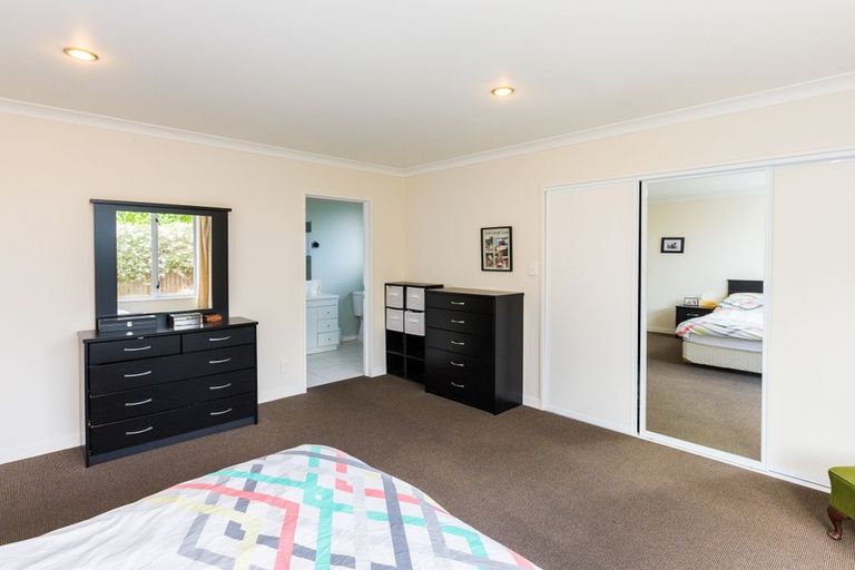 Photo of property in 651a Featherston Street, Roslyn, Palmerston North, 4414