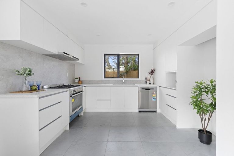 Photo of property in 98a Holland Road, Fairfield, Hamilton, 3214